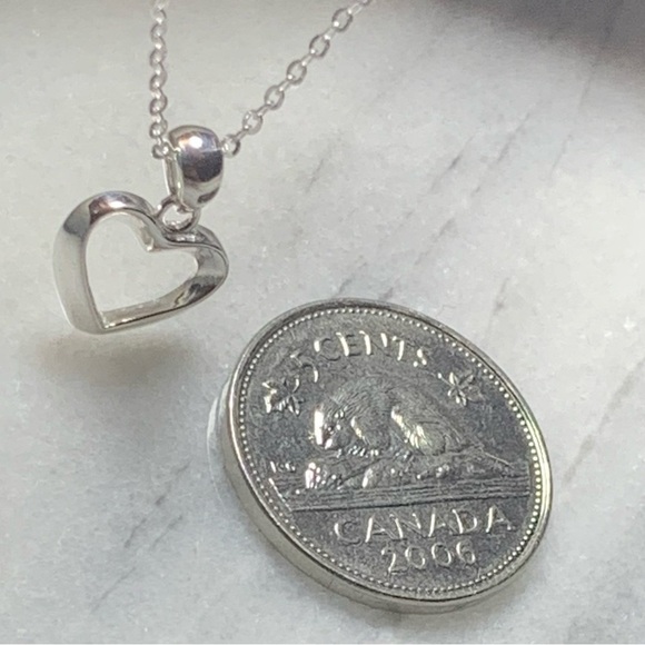 Sterling Silver Heart Pendant On 18” Chain - Picture 2 of 8